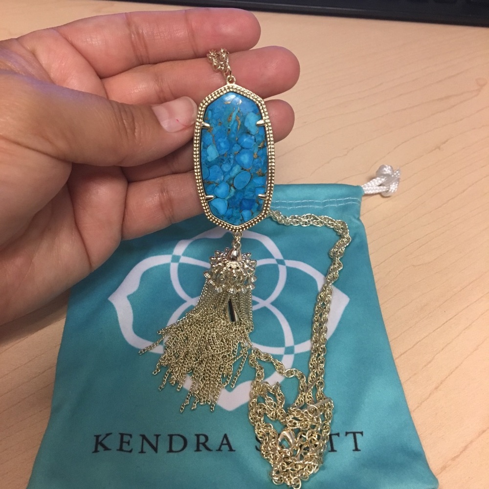 EUC Kendra Scott rayne tassel necklace